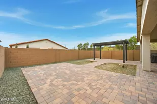 16661 W Shangri La Rd, Surprise, AZ 85388 - Photo 29