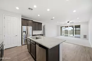 16661 W Shangri La Rd, Surprise, AZ 85388 - Photo 9