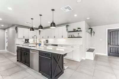 8725 E Osborn Road, Scottsdale, AZ 85251 - Photo 9