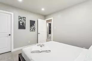 8725 E Osborn Rd, Scottsdale, AZ 85251 - Photo 21