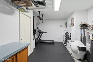 270 E Kroll Dr, Gilbert, AZ 85234 - Photo 19