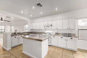 2645 S Southwind Dr, Gilbert, AZ 85295 - Photo 29