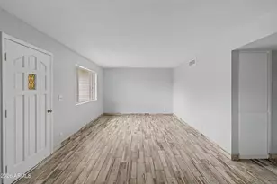 1129 N Wedgewood Cir, Mesa, AZ 85203 - Photo 9