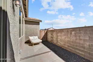 18335 W Lundberg St, Surprise, AZ 85388 - Photo 21