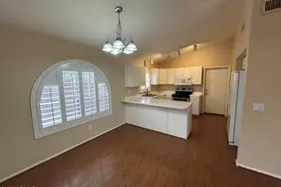 12813 W Palm Ln, Avondale, AZ 85392 - Photo 3