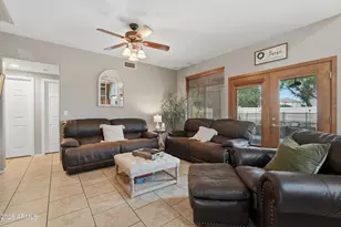 2570 W Shannon Ct, Chandler, AZ 85224 - Photo 7