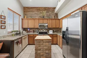 2570 W Shannon Ct, Chandler, AZ 85224 - Photo 11