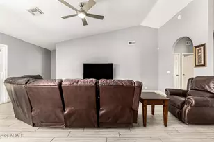 8851 W Keim Dr, Glendale, AZ 85305 - Photo 9