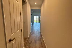 13392 W Eagle Feather Rd, Peoria, AZ 85383 - Photo 3