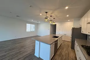 13392 W Eagle Feather Rd, Peoria, AZ 85383 - Photo 5