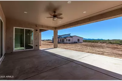 23167 W Montgomery Road, Wittmann, AZ 85361 - Photo 35
