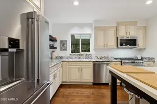 6119 E Carnation Cir, Phoenix, AZ 85018 - Photo 17