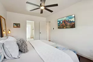 6119 E Carnation Cir, Phoenix, AZ 85018 - Photo 19