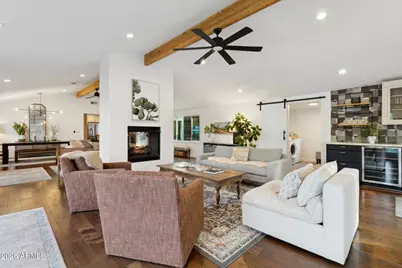 6119 E Carnation Circle, Phoenix, AZ 85018 - Photo 11