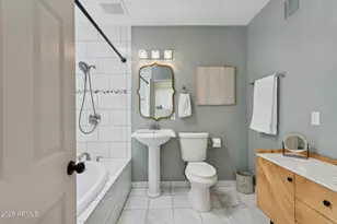 6119 E Carnation Cir, Phoenix, AZ 85018 - Photo 23