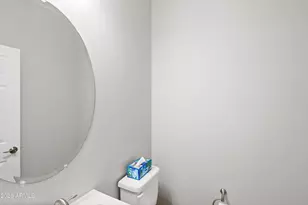 8926 W Denton Ln, Glendale, AZ 85305 - Photo 31