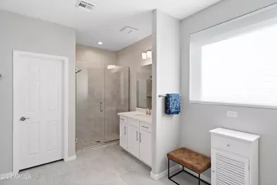 8926 W Denton Lane, Glendale, AZ 85305 - Photo 27