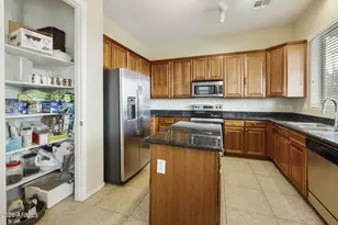 513 W Julie Dr, Tempe, AZ 85283 - Photo 41