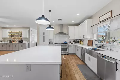 3121 W Buckhorn Trail, Phoenix, AZ 85083 - Photo 11