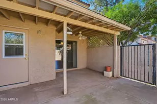 4530 E Rhonda Dr, Phoenix, AZ 85018 - Photo 25