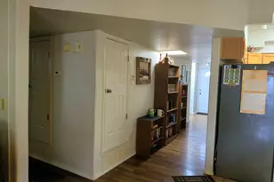 1140 E Sahuaro Dr, Sierra Vista, AZ 85635 - Photo 5