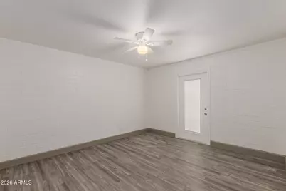 10002 N 18th Avenue, Phoenix, AZ 85021 - Photo 13