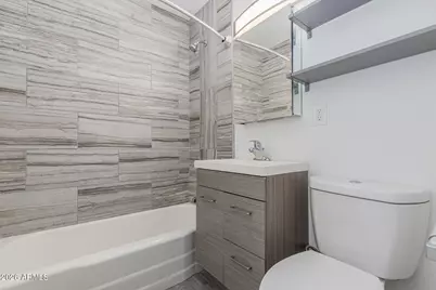 10002 N 18th Avenue, Phoenix, AZ 85021 - Photo 11