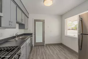 10002 N 18th Ave, Phoenix, AZ 85021 - Photo 7