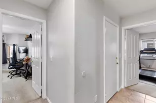 936 E Montoya Ln, Phoenix, AZ 85024 - Photo 13