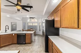 8038 W Acapulco Ln, Peoria, AZ 85381 - Photo 13