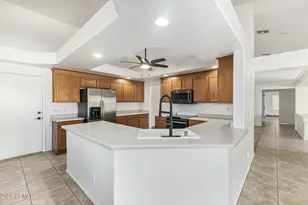 8038 W Acapulco Ln, Peoria, AZ 85381 - Photo 11