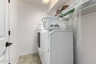 8038 W Acapulco Ln, Peoria, AZ 85381 - Photo 27