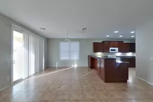 2323 E Grenadine Rd, Phoenix, AZ 85040 - Photo 3