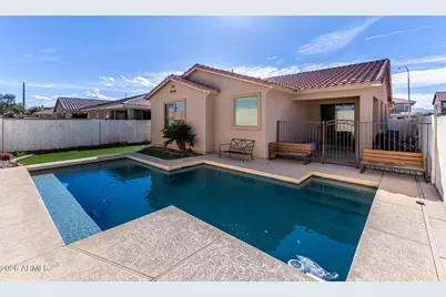 10768 W Woodland Avenue, Avondale, AZ 85323 - Photo 3