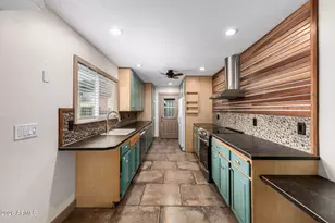 14027 N 30th Dr, Phoenix, AZ 85053 - Photo 7