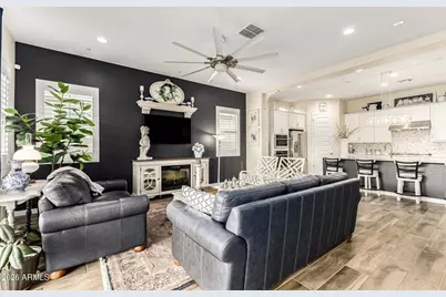 24697 N 174th Lane, Surprise, AZ 85387 - Photo 5