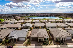 24697 N 174th Ln, Surprise, AZ 85387 - Photo 29