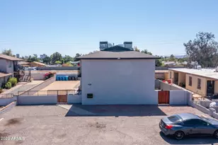 3823 N 23rd Dr, Phoenix, AZ 85015 - Photo 17