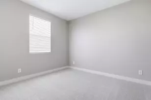 8078 N 185th Dr, Waddell, AZ 85355 - Photo 11