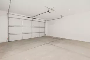 8078 N 185th Dr, Waddell, AZ 85355 - Photo 11