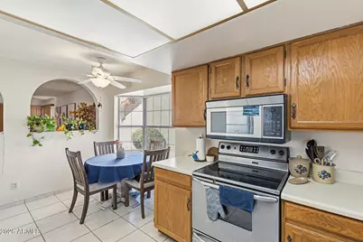 12238 S Shoshoni Drive, Phoenix, AZ 85044 - Photo 7