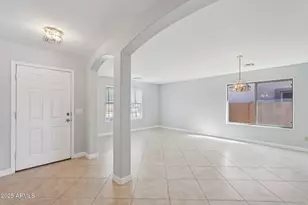 16267 W Yucatan Dr, Surprise, AZ 85379 - Photo 11