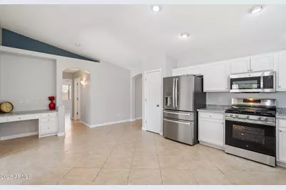 16267 W Yucatan Drive, Surprise, AZ 85379 - Photo 7