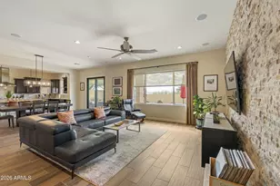 909 W Spur Dr, Phoenix, AZ 85085 - Photo 13