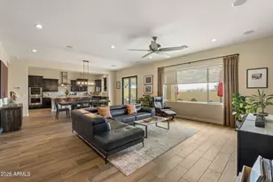 909 W Spur Dr, Phoenix, AZ 85085 - Photo 13