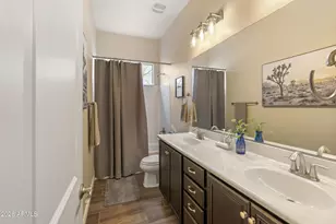 909 W Spur Dr, Phoenix, AZ 85085 - Photo 31