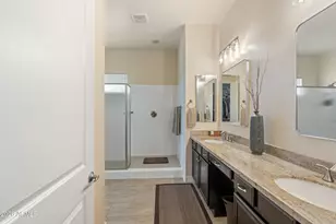 909 W Spur Dr, Phoenix, AZ 85085 - Photo 27