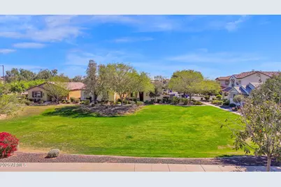 14878 W Pershing Street, Surprise, AZ 85379 - Photo 13