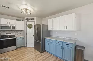 12438 W Scotts Dr, El Mirage, AZ 85335 - Photo 11