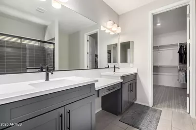 658 E Rojo Way, Gilbert, AZ 85297 - Photo 13